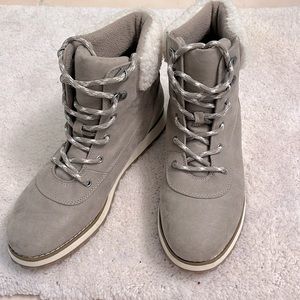Old navy winter boot!